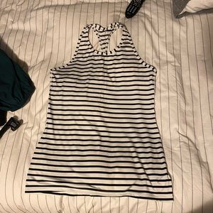 Athleta Chi Tank black white stripe Medium excellent condition